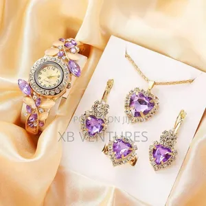 Queen Style Jewellery Set