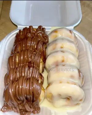 Mini Ring Doughnuts with Chocolate Topping