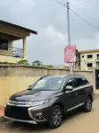 2016 Mitsubishi Outlander SE FWD Gray - 2