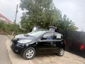 Hyundai i10 1.2 Hatchback 2012