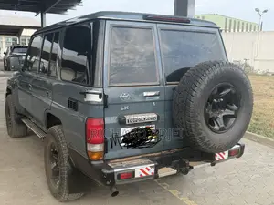 Toyota Land Cruiser 76 Series 2017 Gray