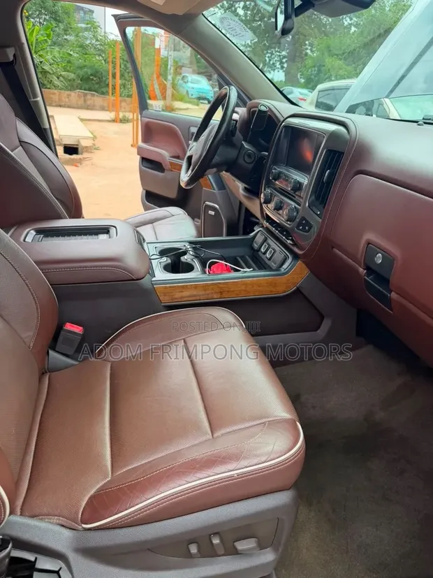 Chevrolet Silverado 1500 2017 Black - 1