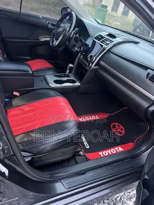 2014 Toyota Camry SE Sedan