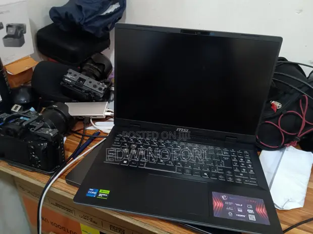 MSI Sword 16 HX Laptop - Intel Core i7, RTX 4060, 32GB RAM, 1TB SSD - 1