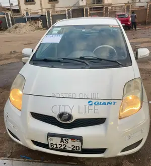 Toyota Vitz 2012