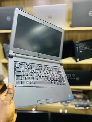 Dell Latitude 3350 Laptop
