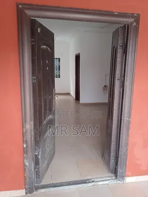2 Bedroom Apartment for Rent in Ablekuma Odumase, Olebu