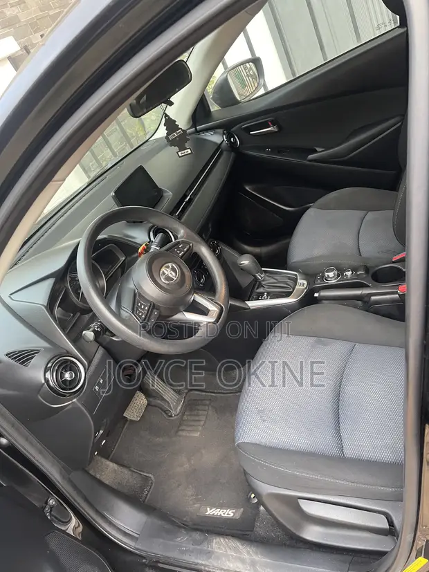 Toyota Yaris iA 1.5 FWD 2019 Black - 1
