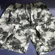 Casual Shorts with Elastic Waist - 1