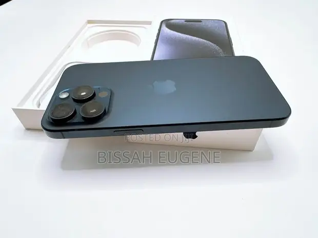 Apple iPhone 15 Pro Max 512GB Blue - 1