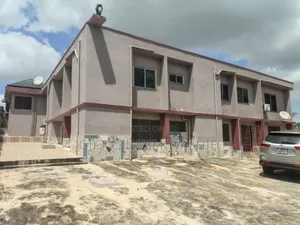 20-Bedroom House for Sale in Parakou Estate, Kumasi