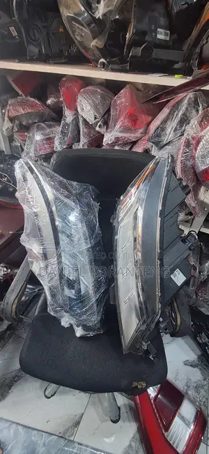 Mitsubishi Outlander 2020 Sports Headlight Pair (Used)