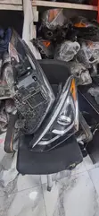 Hyundai Santa Fe 2017 Headlight Pair - 1