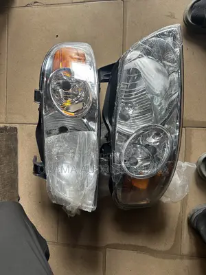 Nissan Sentra Headlight (2004-2007)