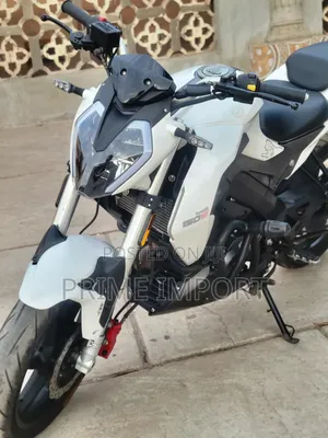Benelli 150S 2019 White