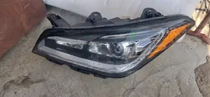 Hyundai Genesis 2017 Headlight (Left)