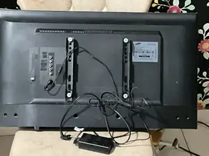 Samsung 32" LED TV