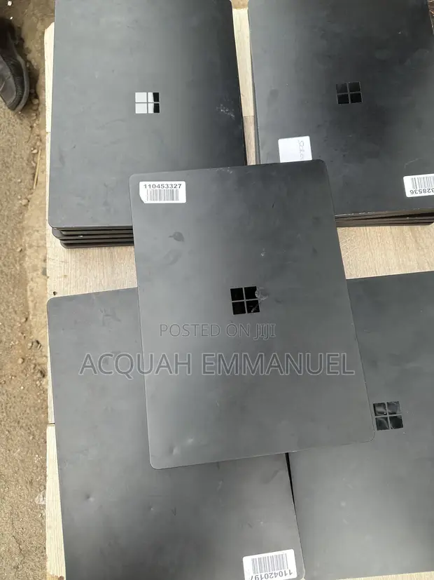 Microsoft Surface Laptop 3 - 13" Intel Core i5, 8GB RAM, 256GB SSD - 1