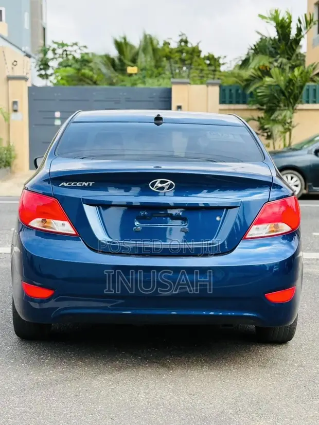 Hyundai Accent SE 2018 Blue - 1