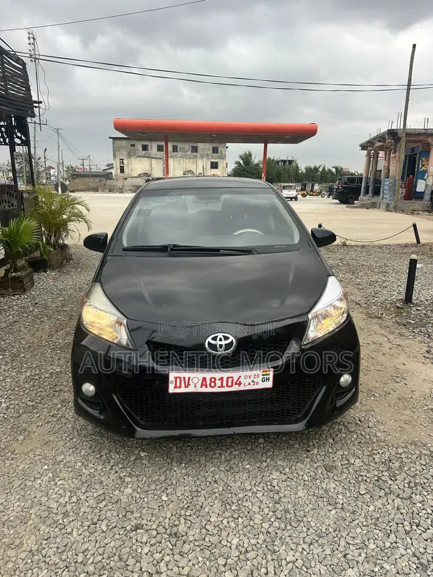 2012 Toyota Yaris SE Hatchback - Black - 1