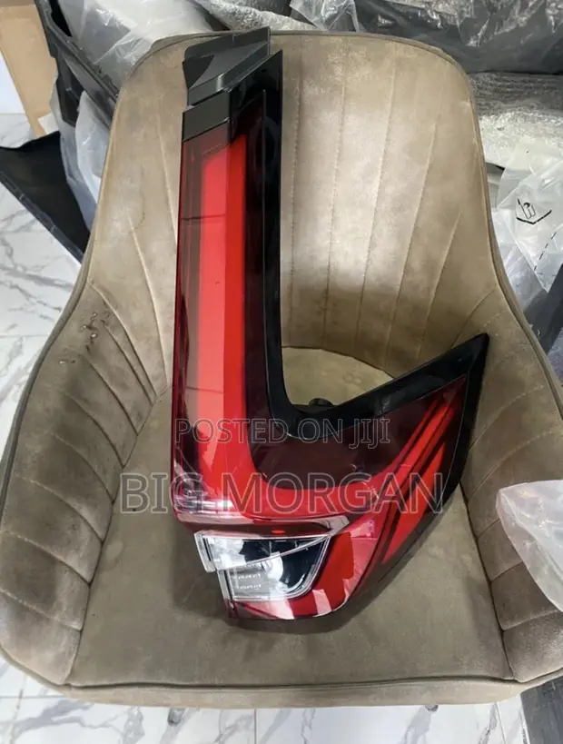 Honda CR-V 2023-2026 LED Taillight - 1