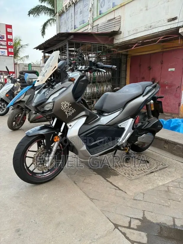 Honda Adv 150 Scooter (2020) - 1