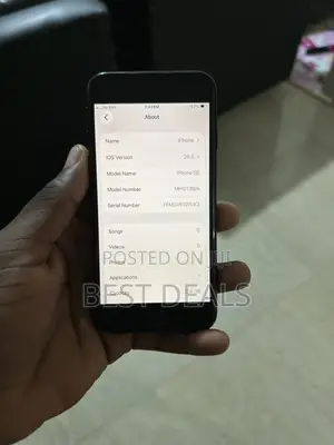Apple iPhone SE (2020) 128GB Black