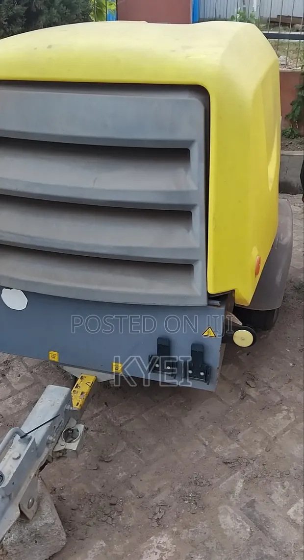 Atlas Copco XAS68 Air Compressor - 1