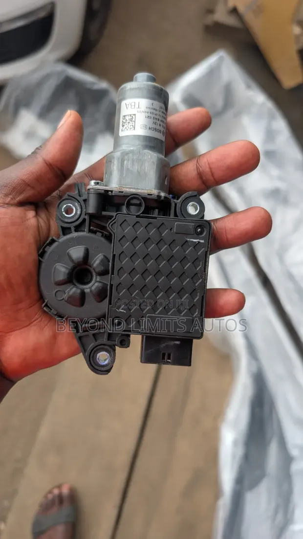 Honda Civic Sunroof Motor (2022-2025) - 1