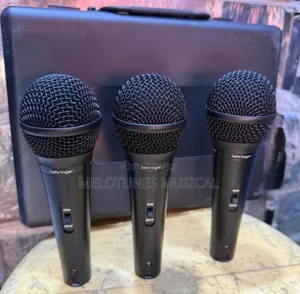 Behringer Ultravoice XM1800S Dynamic Cardioid Vocal Microphone Set (3-Pack)