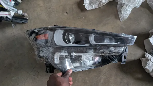 Mazda CX-5 2024 Headlight - Full LED - 1