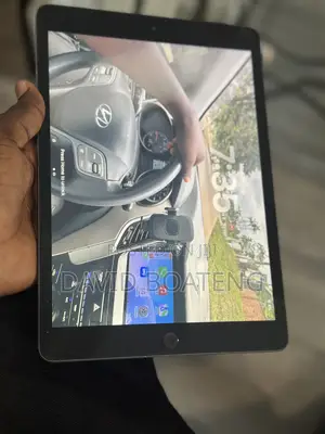 Apple iPad Wi-Fi + 3G 32GB Gray (8th Gen)