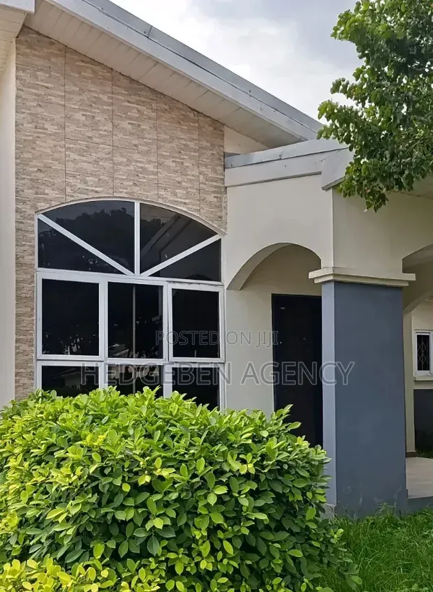 3 Bedroom Executive House for Rent in Oyarifa - 1