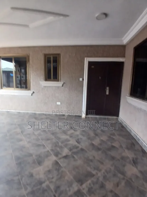 2 Bedroom Apartment for Rent in Adenta, Barrier - 1