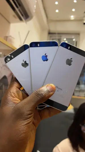 Apple iPhone SE (1st Gen) 32GB
