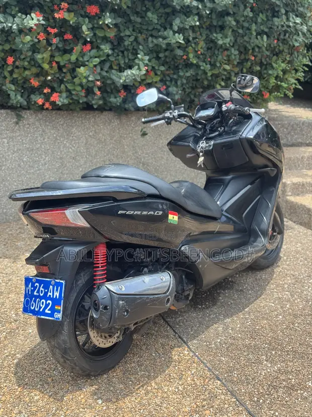 Honda Forza 2016 Black - 1