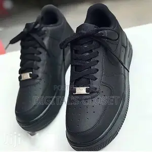 Original Nike Air Force 1 Sneakers
