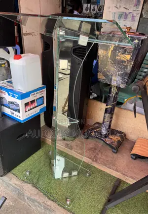 Strong Glass Pulpit for Professional Use