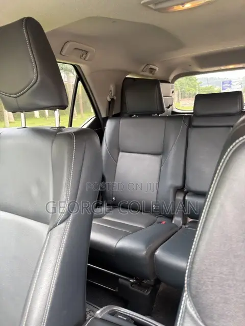 Toyota Fortuner 2023 Black - 1