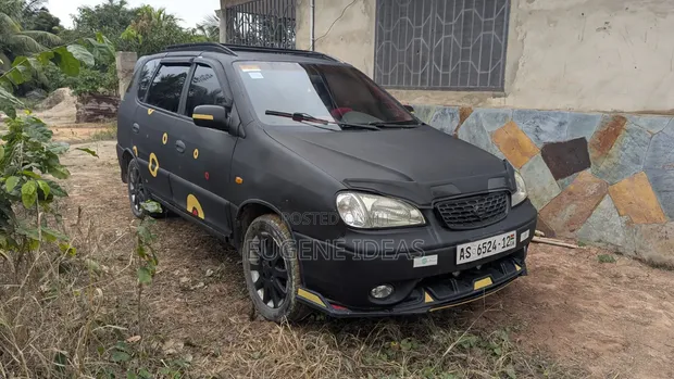 Kia Carens 2002 - Local Used - 1