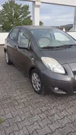 Toyota Yaris L Hatchback 5dr 2012 Gray - 1
