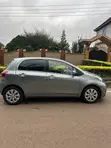 Toyota Yaris Base Hatchback 2010 Gray - 5