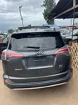 Toyota RAV4 XLE AWD 2017 Gray - 2