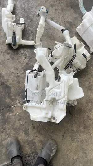 Brand New and Used Expansion Tanks & Windshield Washers