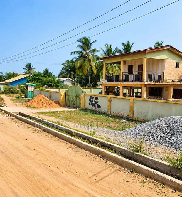4-Bedroom Block of Flats for Sale in Nyanyano - 1