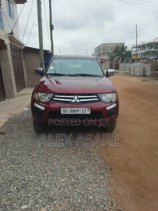 Mitsubishi L200 Double Cab 2.5 136hp 2012 Burgundy - 1