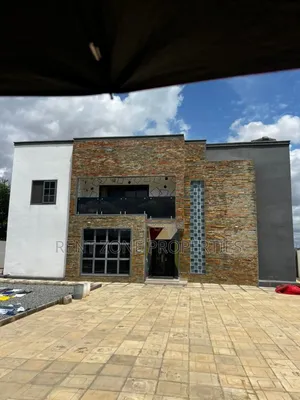 8-Bedroom Mansion for Sale in Ofankor