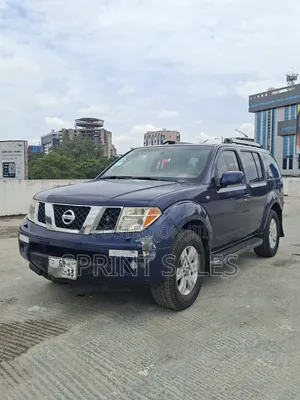 Nissan Pathfinder 2001 Blue
