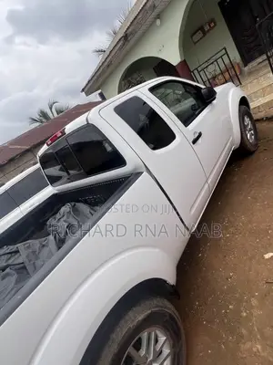 2017 Nissan Frontier SV-I4 4x2 King Cab Pickup