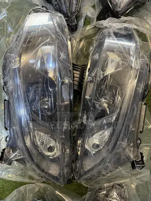 Honda Civic Headlights (Black Housing) 2016-2021